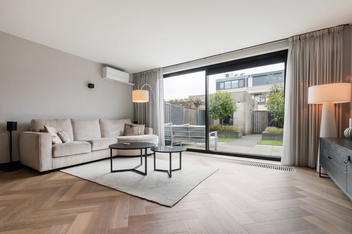 Photo 2 of Branco 36