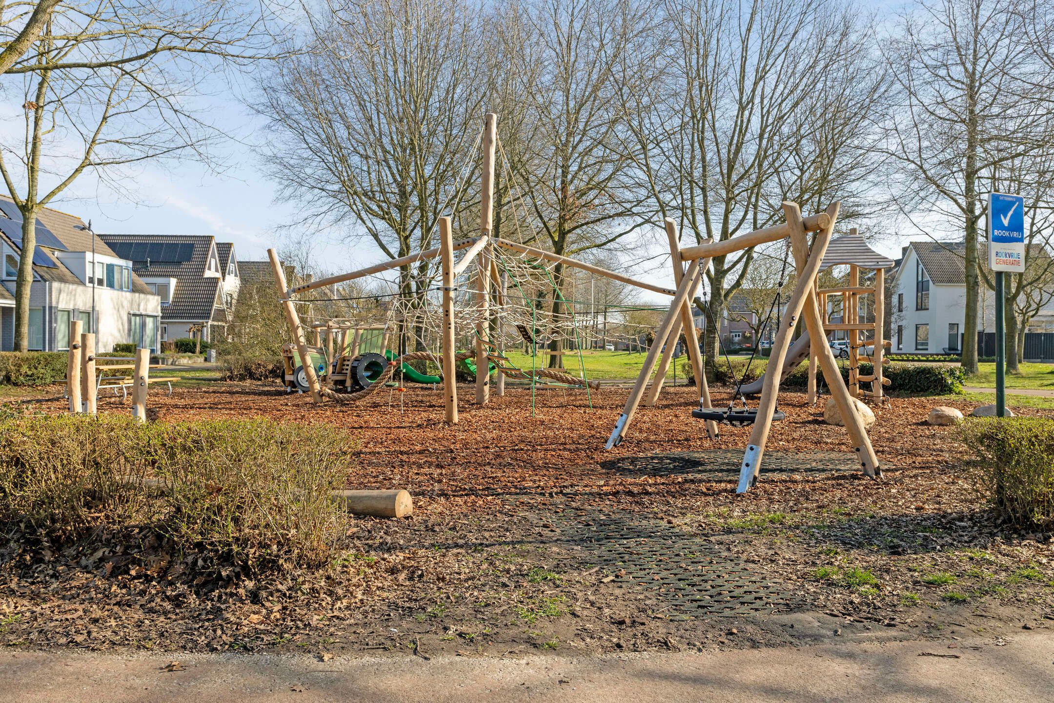 Foto 33 van Martinus Nijhofflaan 43