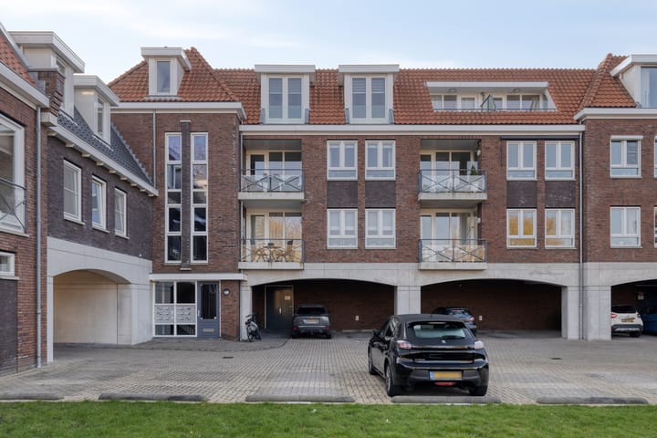 Foto 2 van Ambachtswerf 6