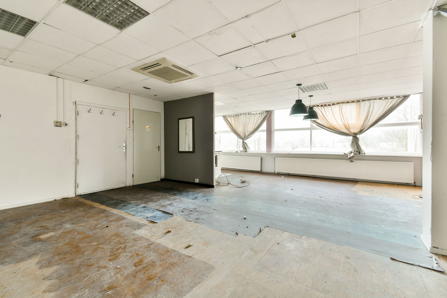 View photo 2 of Van Slingelandtstraat 8-C