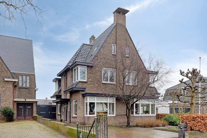 Photo 2 of Eerste Stationsstraat 88