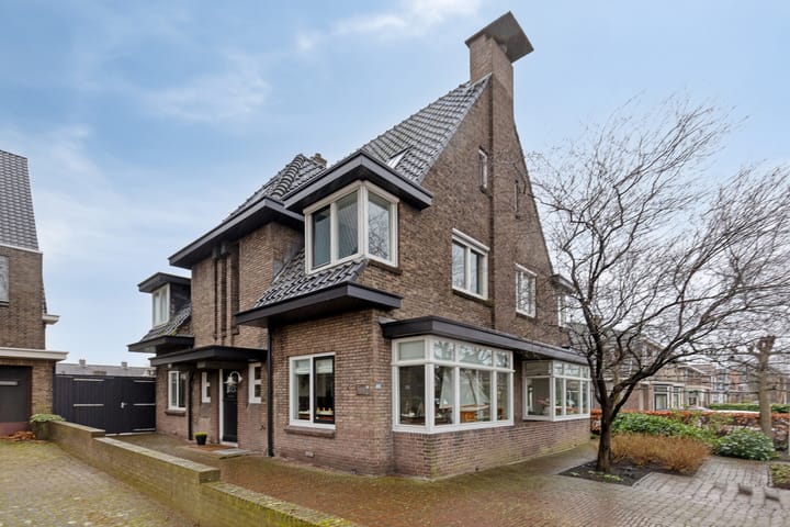 Photo 4 of Eerste Stationsstraat 88