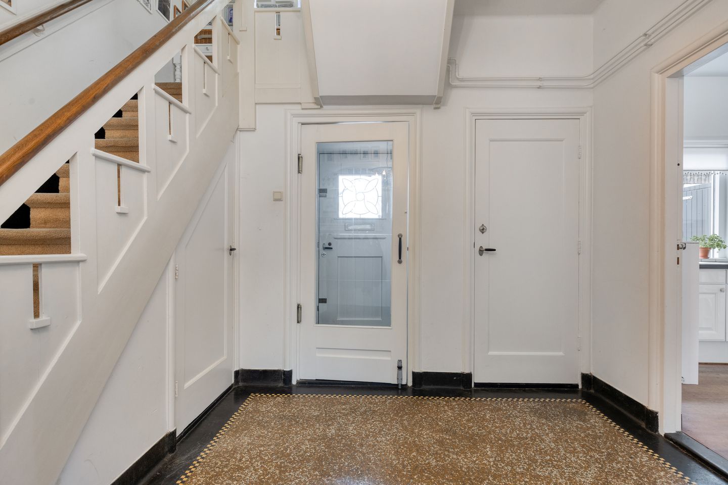 Foto 10 van Eerste Stationsstraat 88