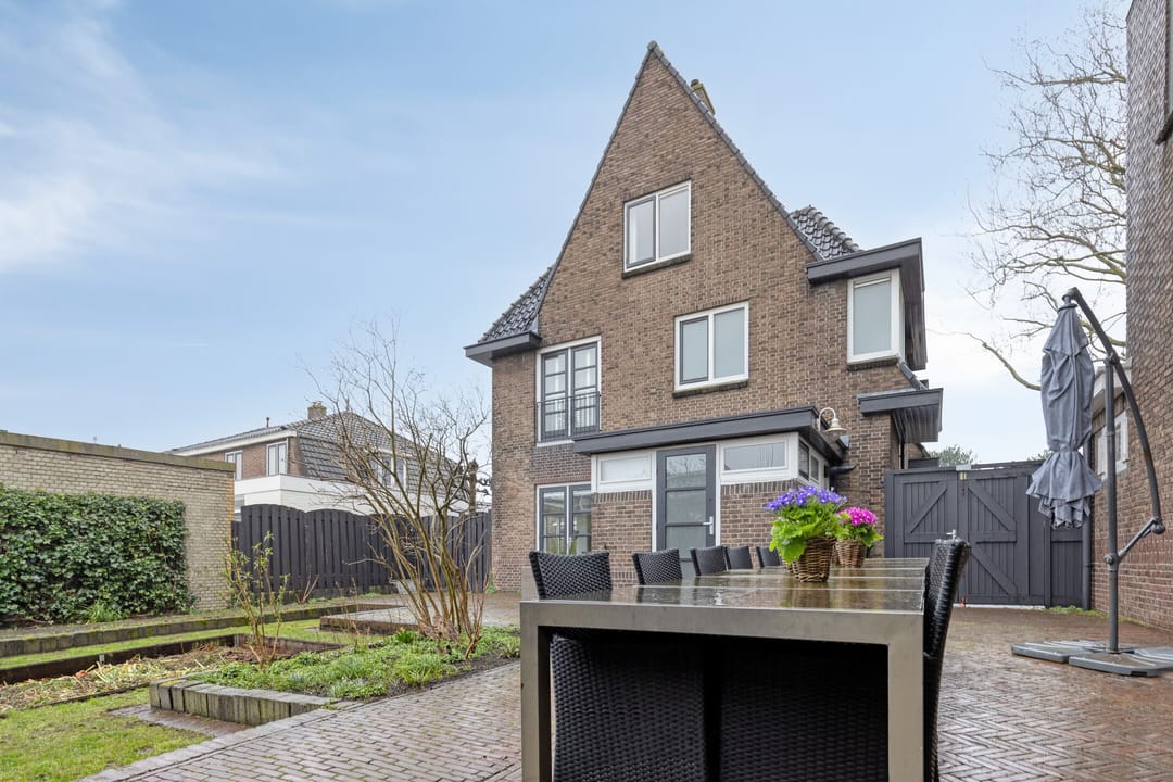 Foto 68 van Eerste Stationsstraat 88