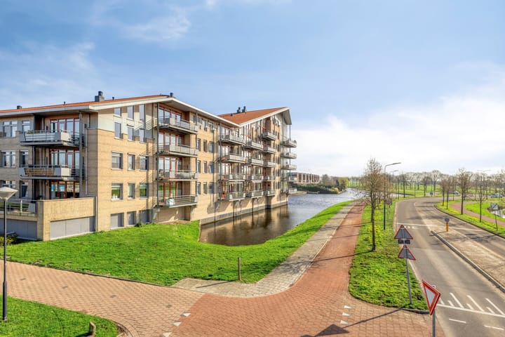 Photo 3 of Plecht 88