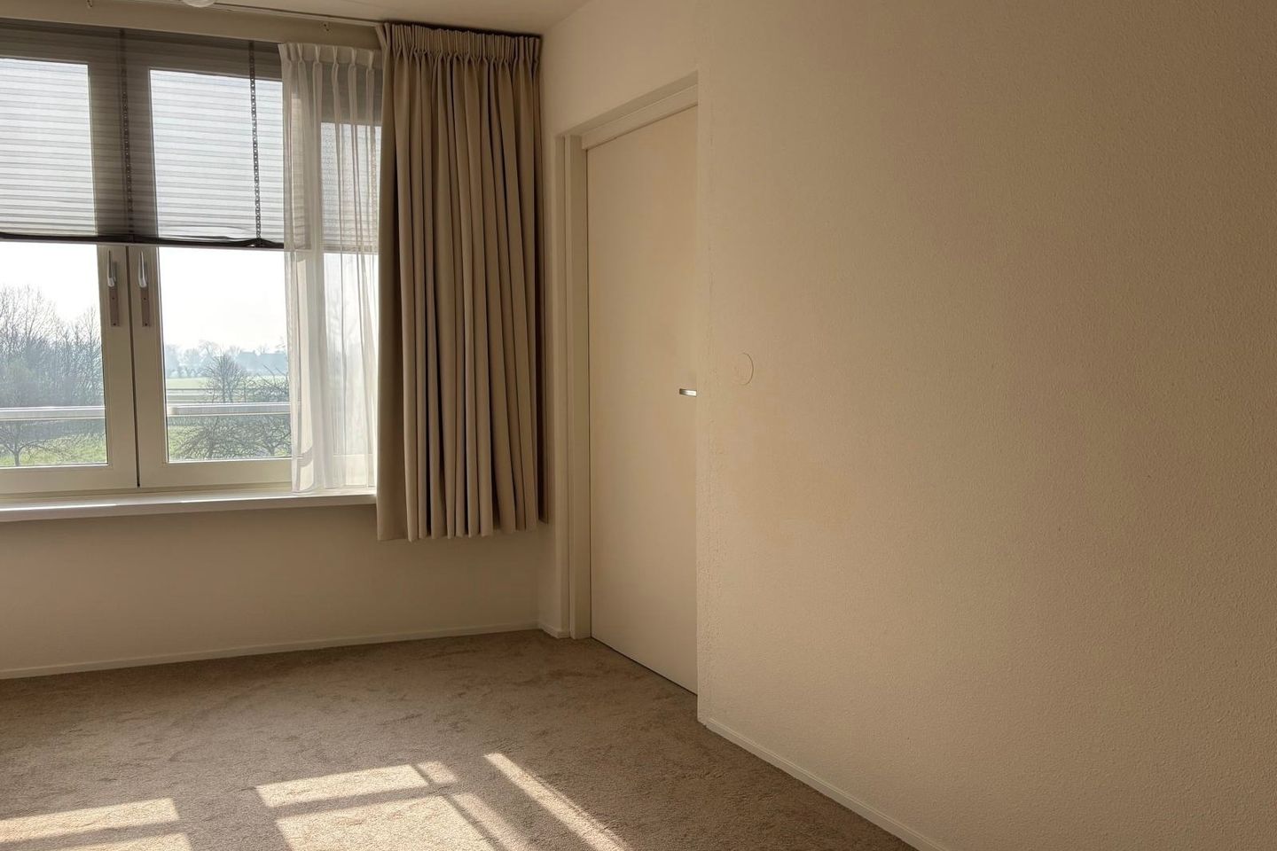 Photo 20 of J.J. Benteijnstraat 39