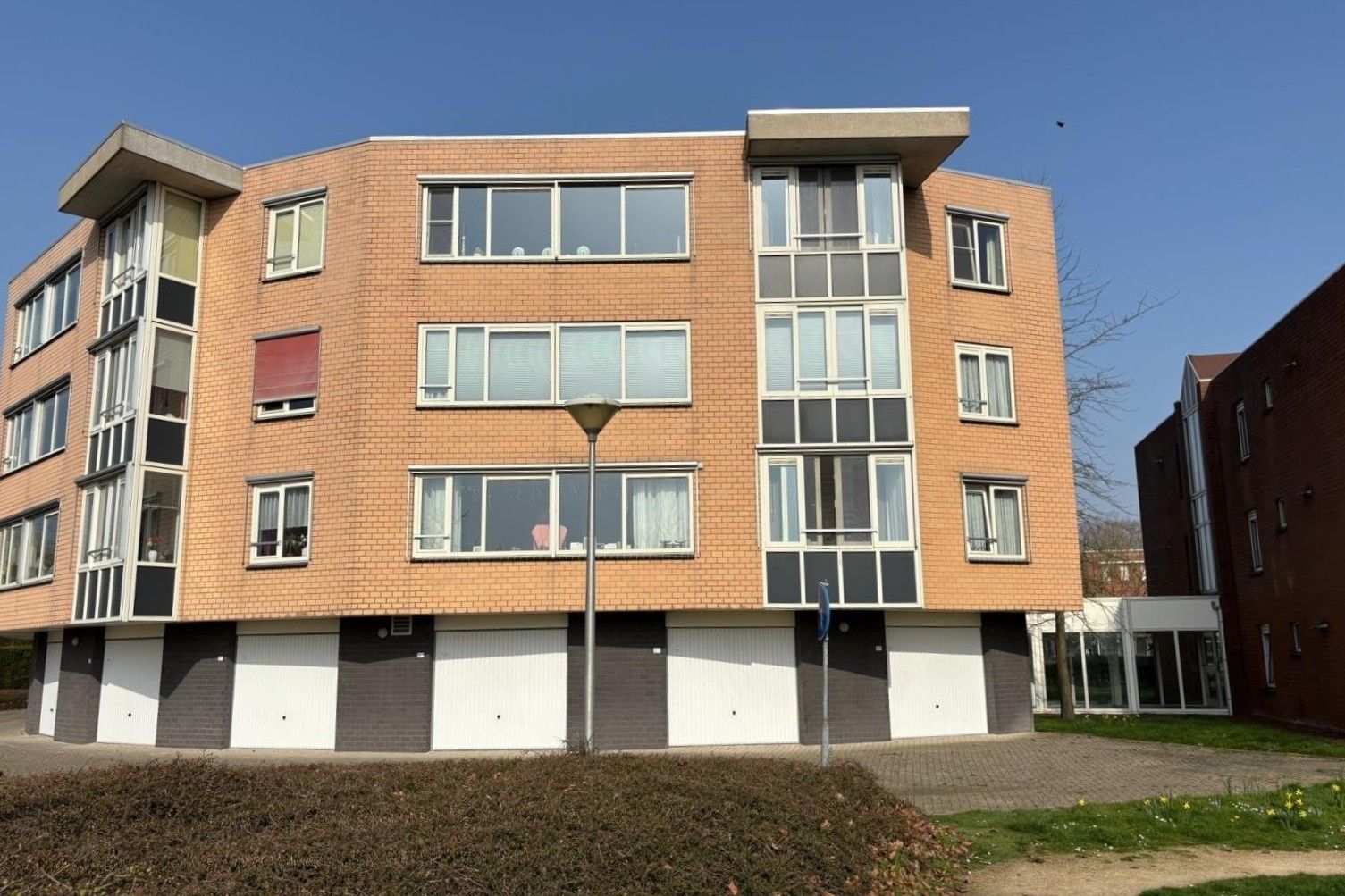 Photo 36 of J.J. Benteijnstraat 39