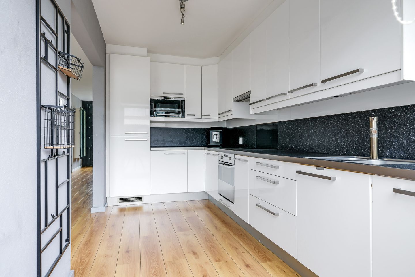 Foto 25 van Eduard Schilderinkstraat 74