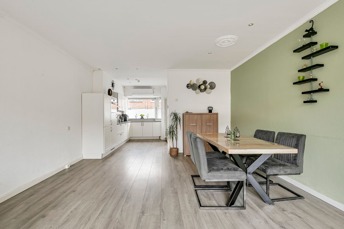 Foto 10 van Haagdoornstraat 13