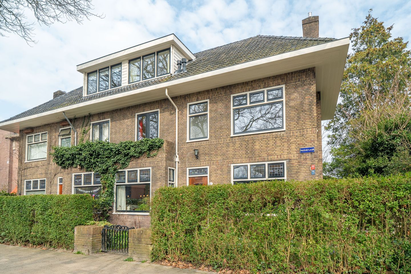 Foto 10 van Nassaulaan 1