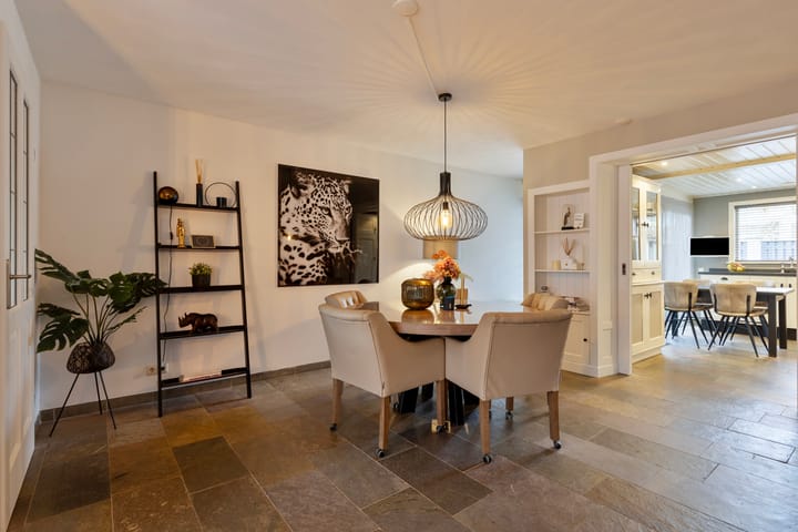 Photo 3 of Emmalaan 28