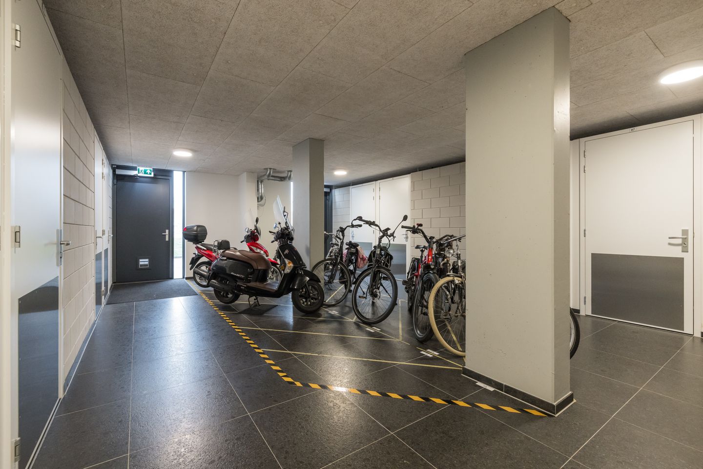 Foto 25 van Calla 83