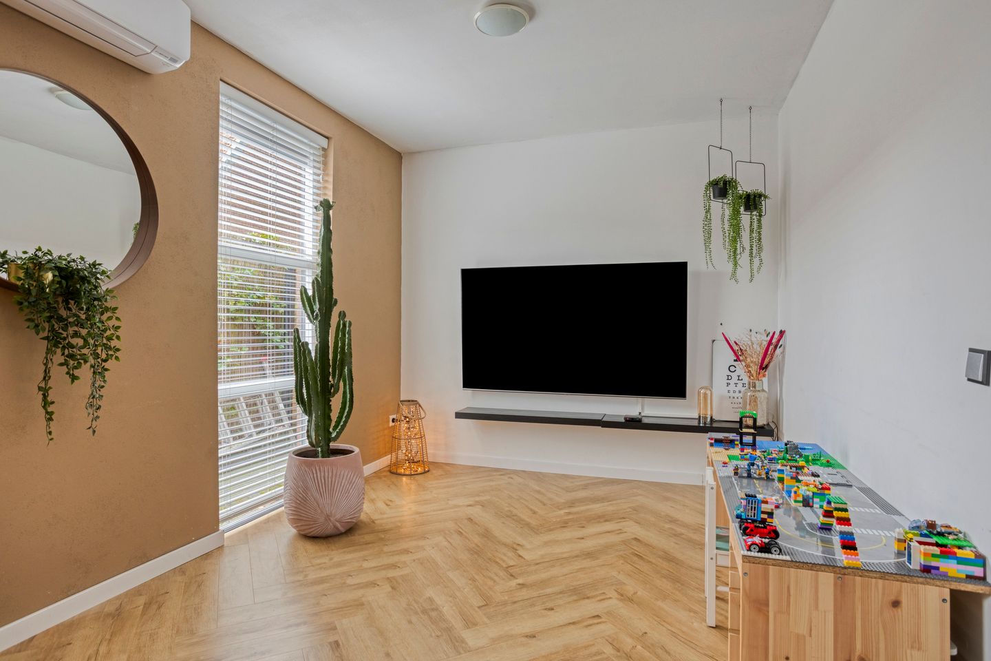 Photo 10 of Kinkhorststraat 52