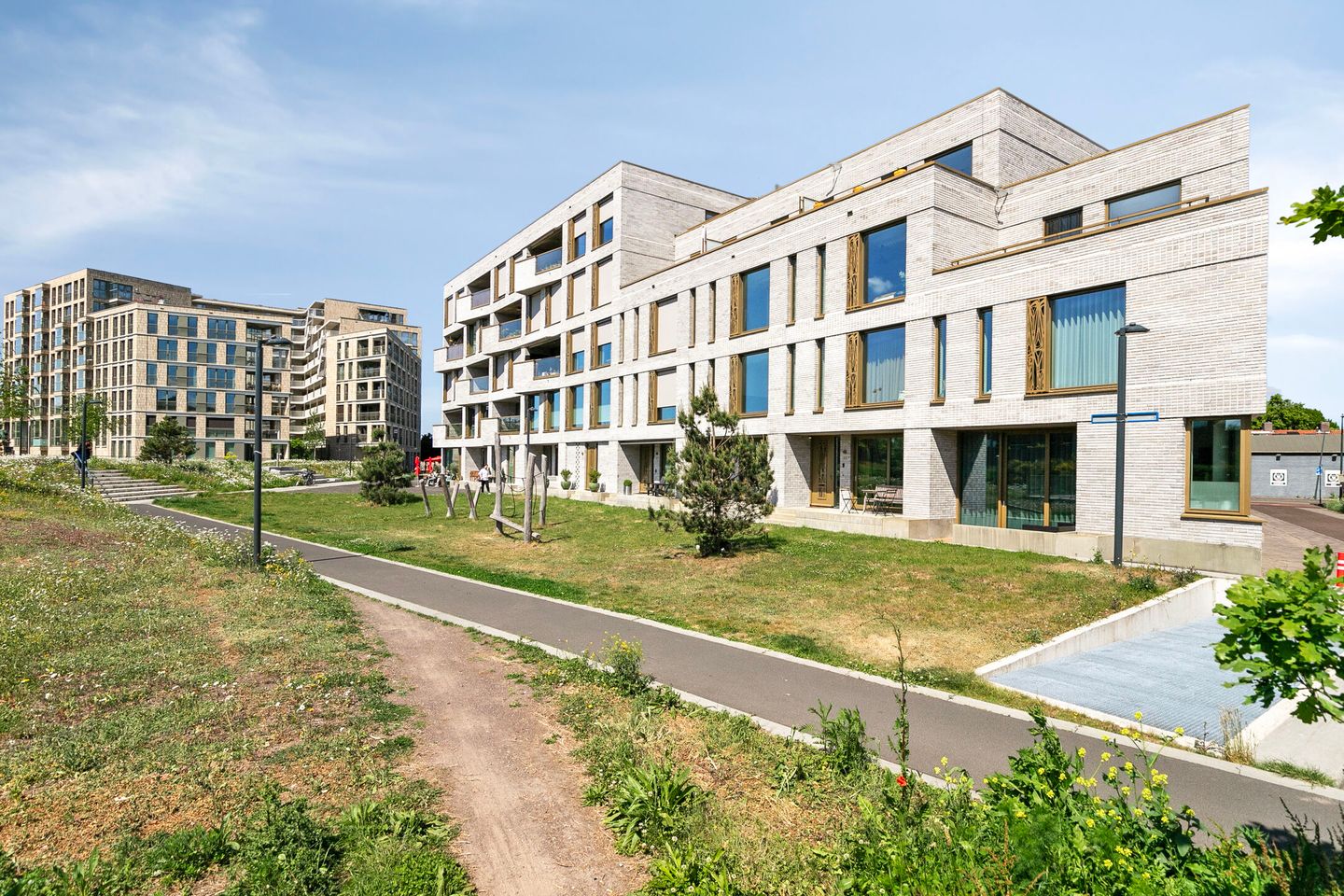 Luxurious and energy-efficient ground floor apartment with private parking in Breda — 56