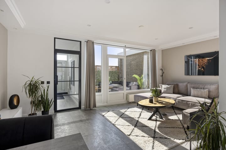 Photo 2 of Lisstraat 92-A