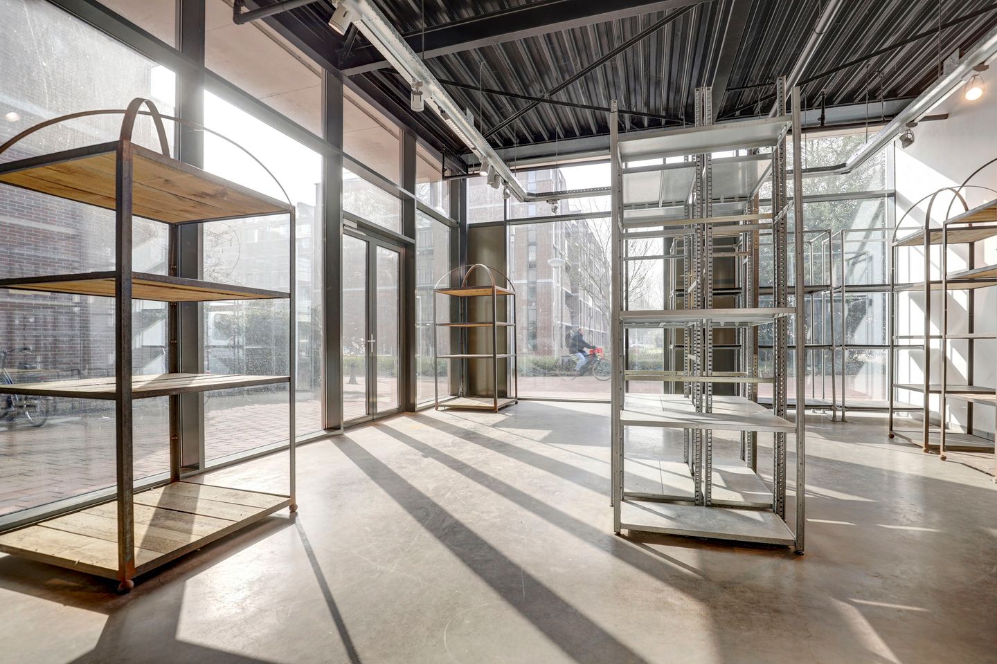 Bekijk foto 3 van Lekkenburg 51