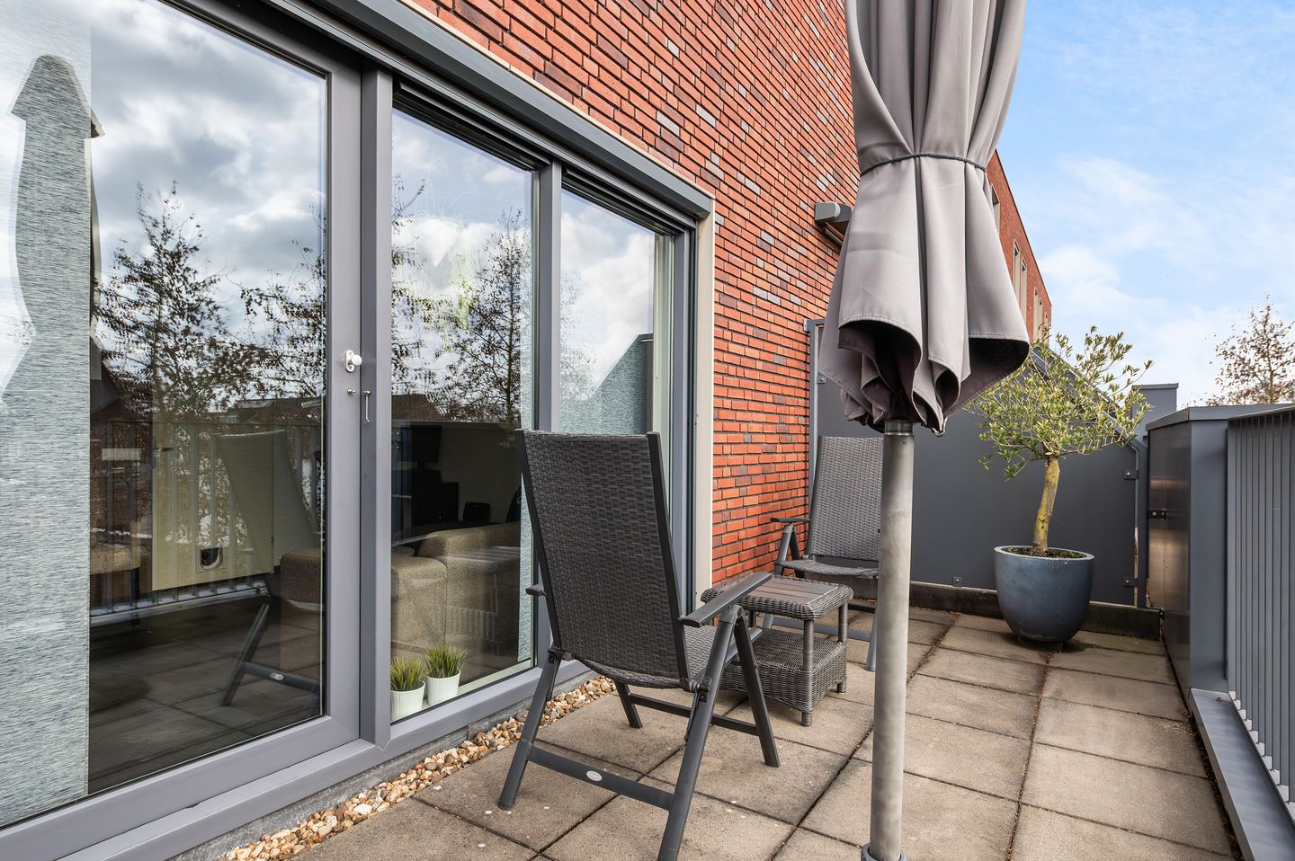 Photo 20 of Lage Bothofstraat 235-A