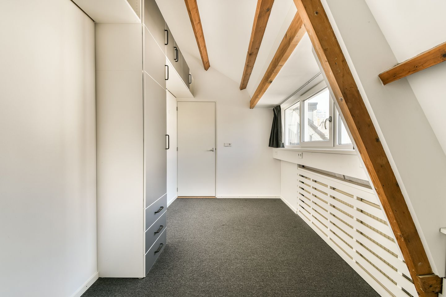 Foto 19 van Diaconiehuisstraat 12