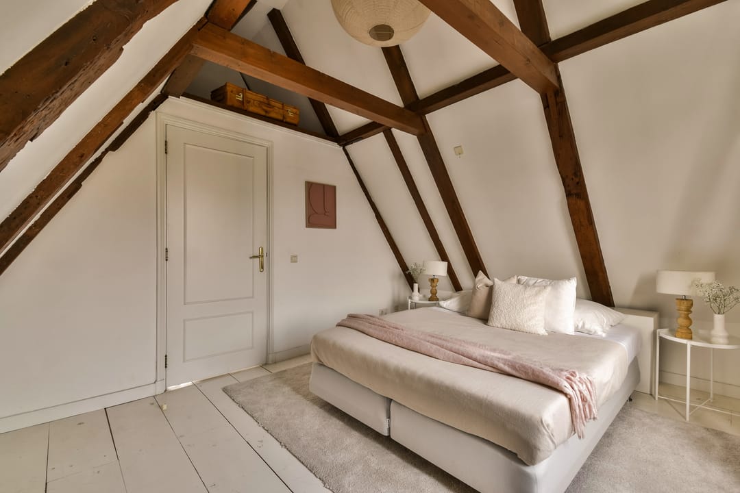 Atmospheric apartment with roof terrace in the Jordaan — 13