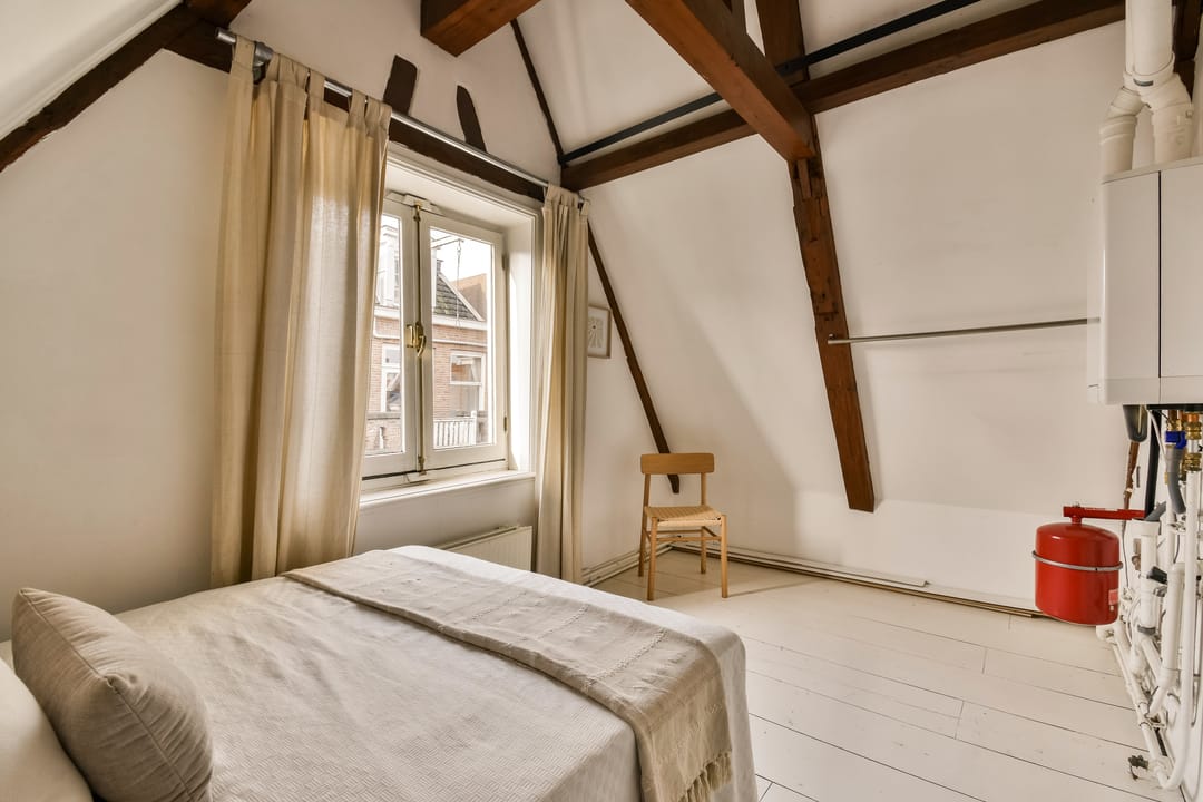 Atmospheric apartment with roof terrace in the Jordaan — 15