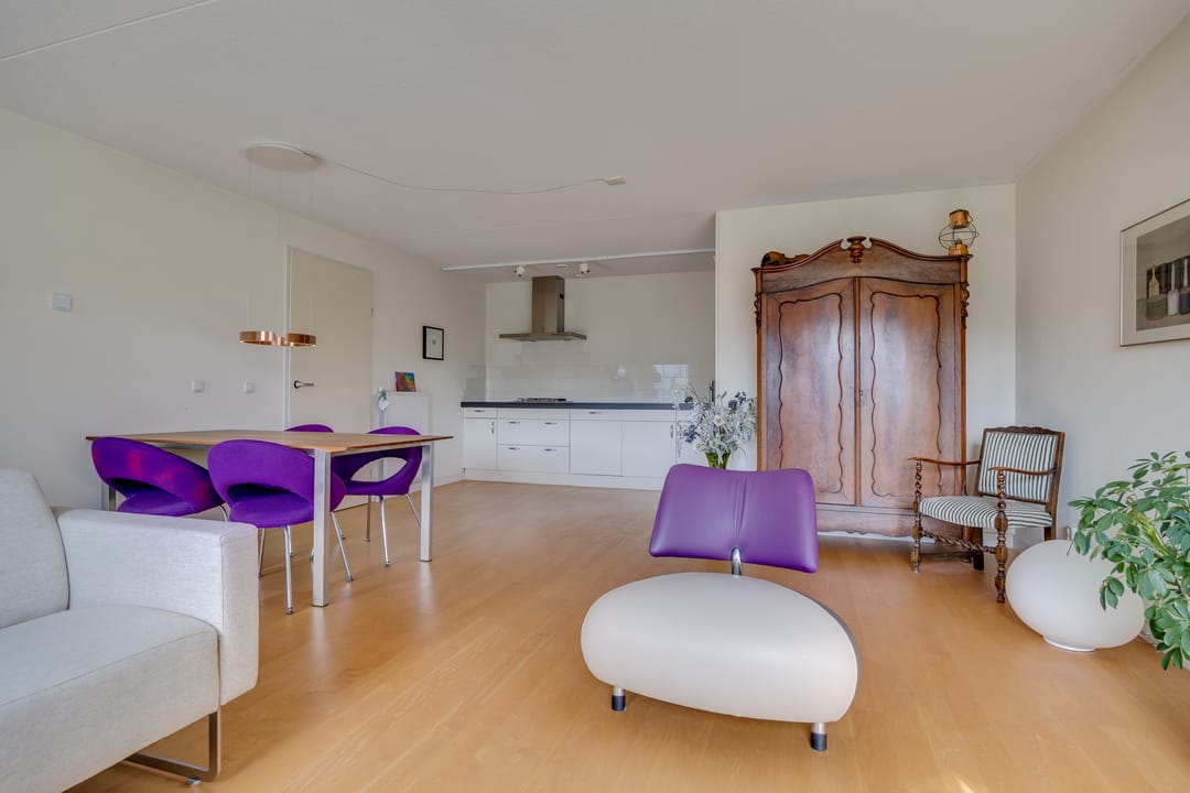 Spacious 3-room apartment with balcony and parking in Hilversum — 16