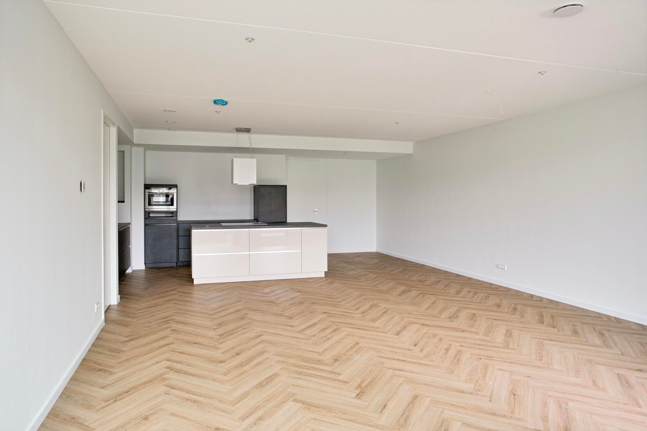 Photo 6 of Vincent van den Heuvellaan 39