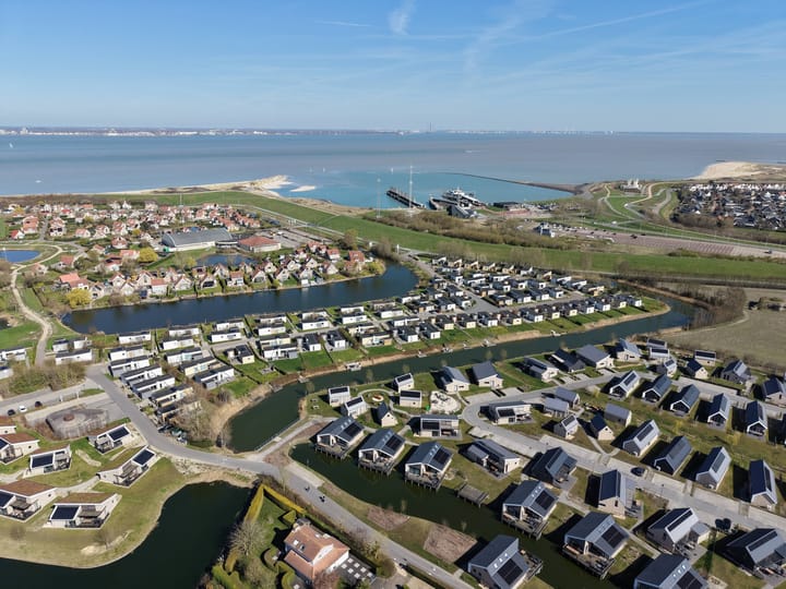 Photo 2 of Nieuwesluisweg 1-A809