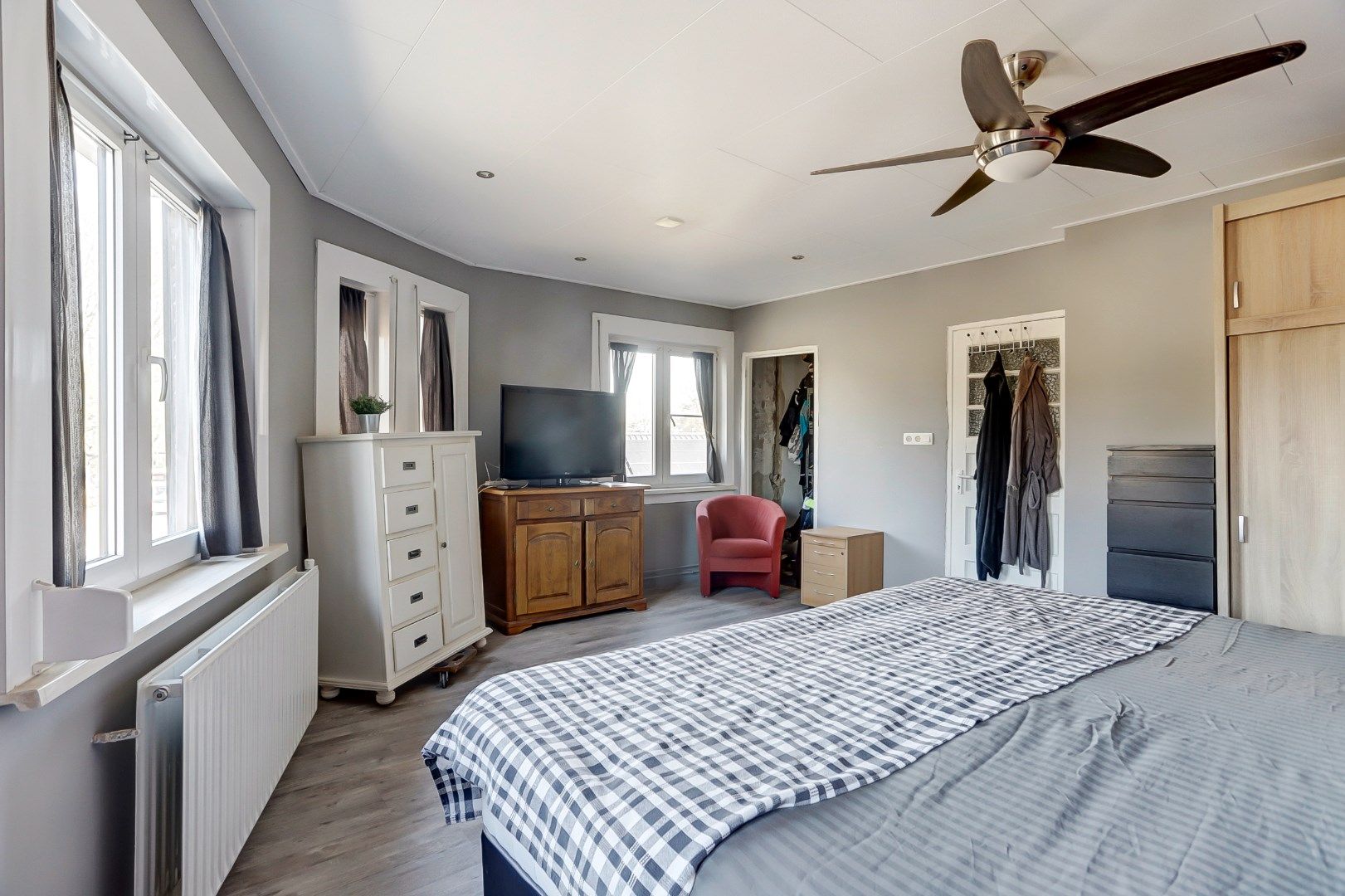 Foto 24 van Antwerpsestraat 102