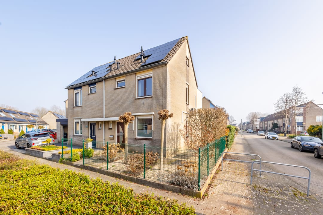 Foto 1 van Van den Broek-erf 223