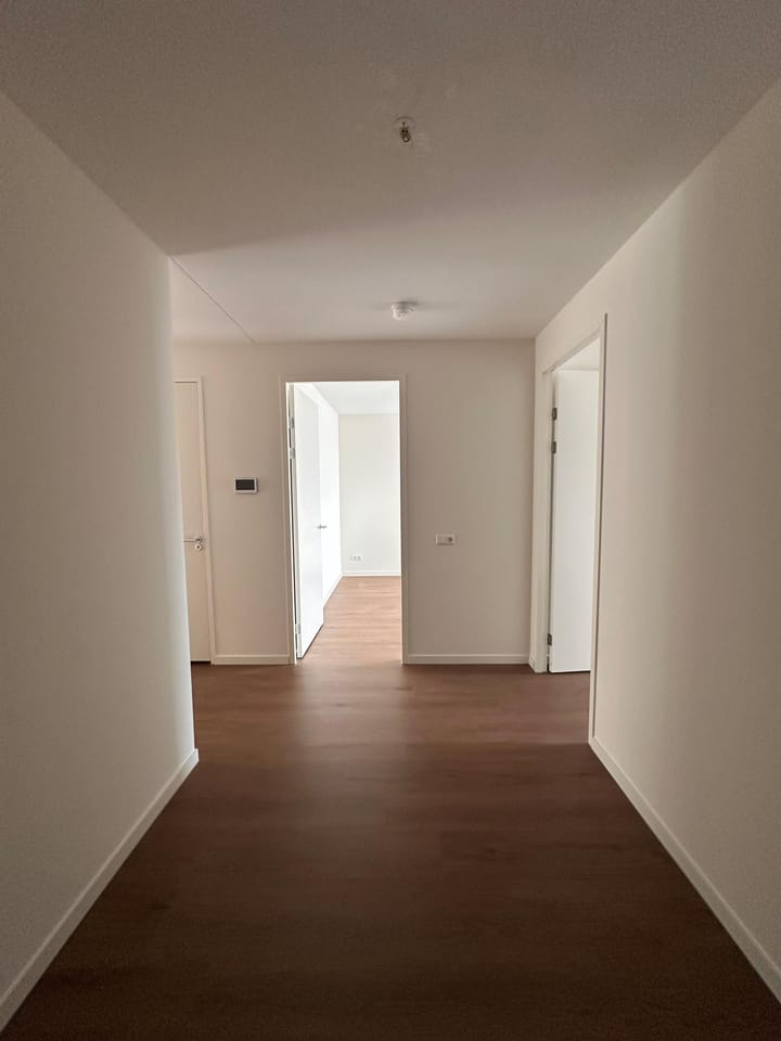 Photo 2 of Spadinalaan 583