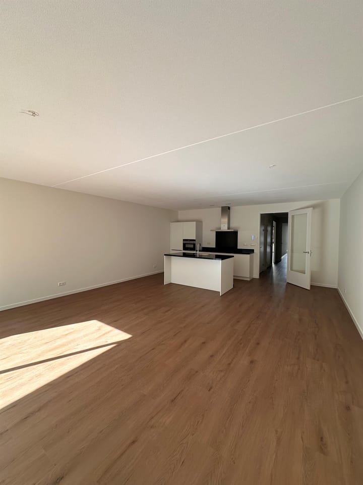 Photo 5 of Spadinalaan 583