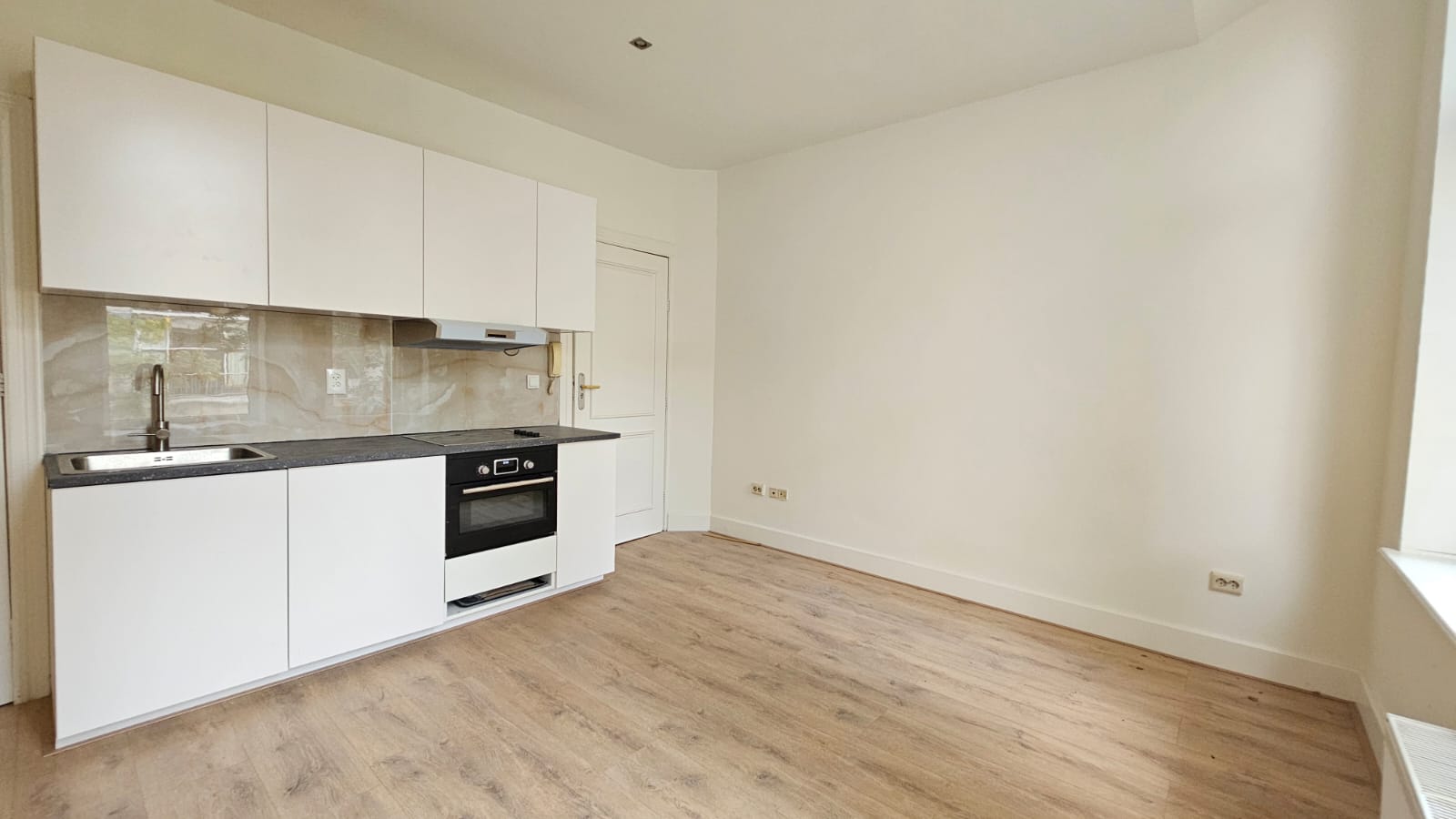 Foto 6 van Hofwijckplein 74-E