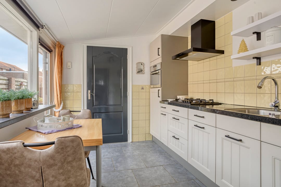 Photo 11 of Schoolstraat 5