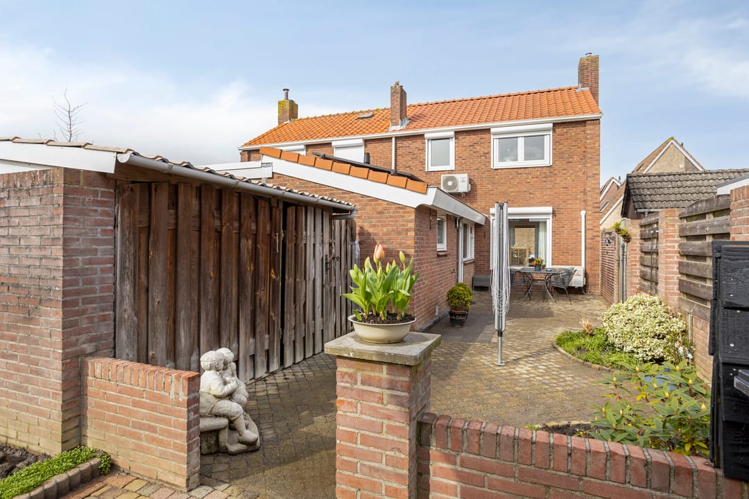 Photo 26 of Schoolstraat 5