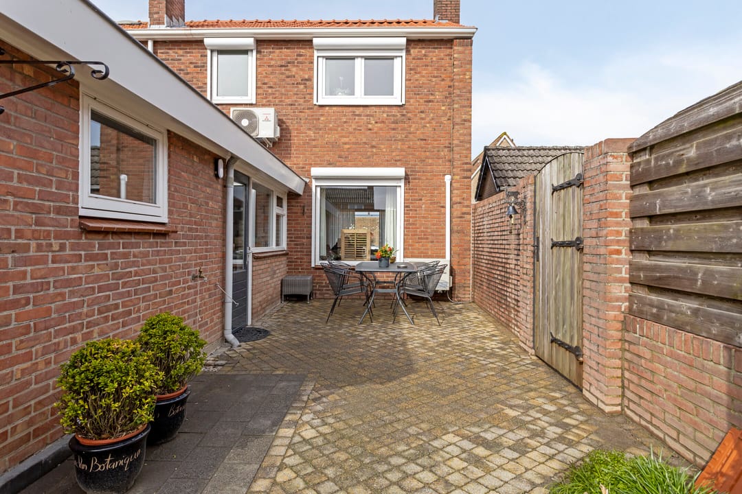 Photo 28 of Schoolstraat 5