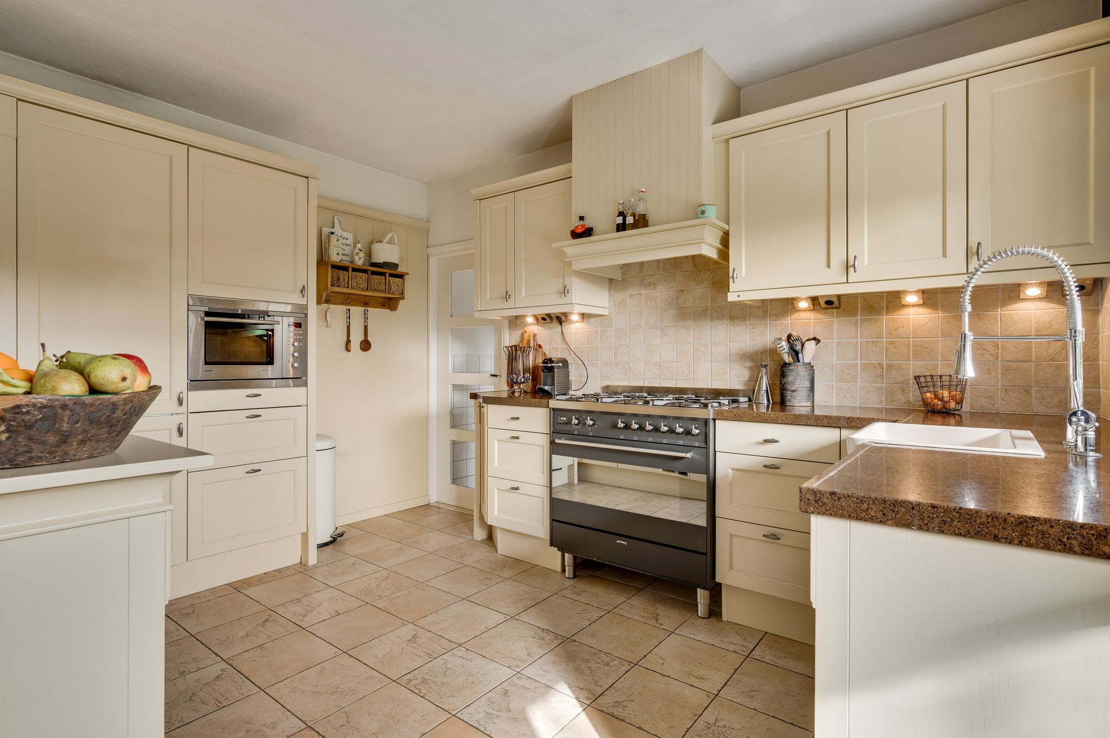 Photo 3 of Op de Dries 98