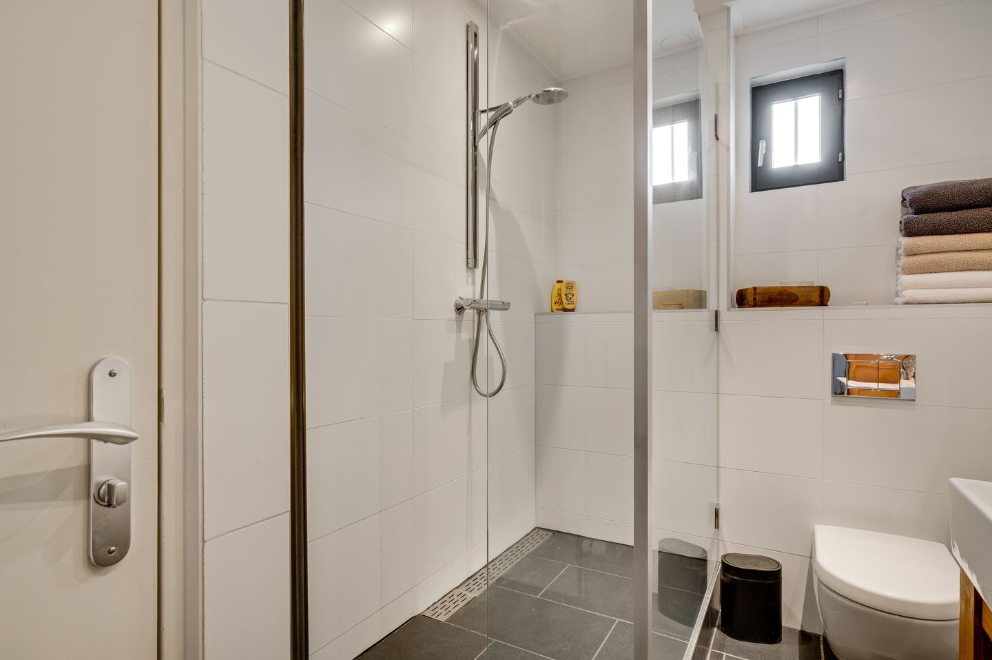 Photo 19 of Op de Dries 98