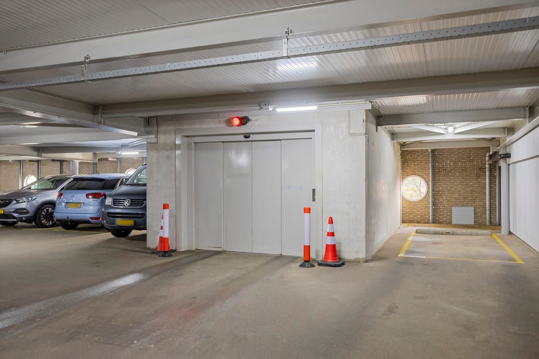 Foto 46 van Sportlaan 4-17