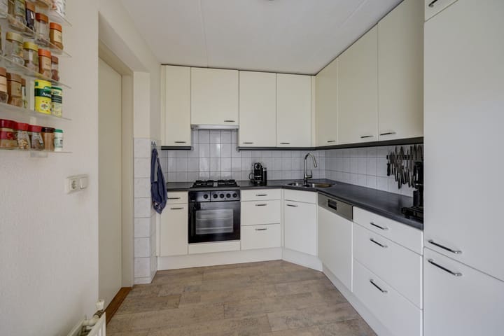 Photo 4 of Ridderspoorlaan 9
