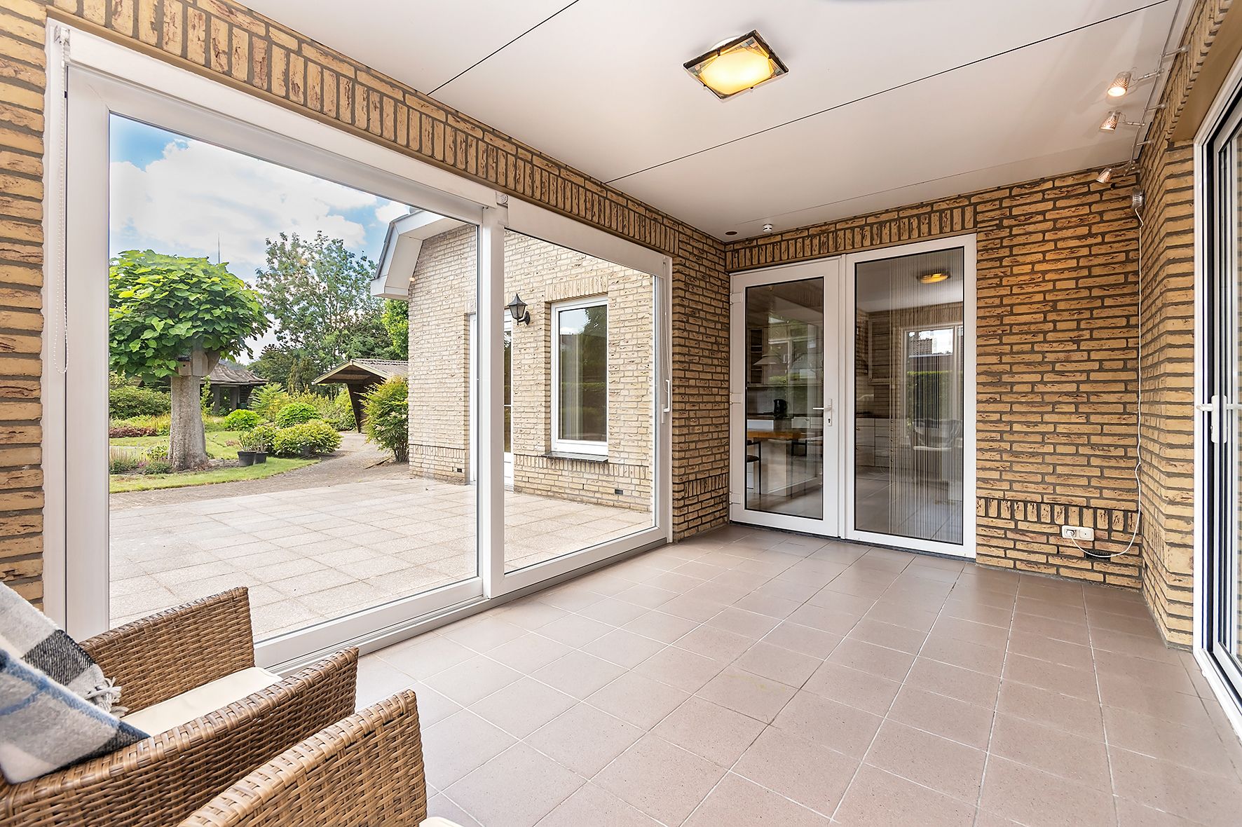 Foto 24 van Spoorlaan 6