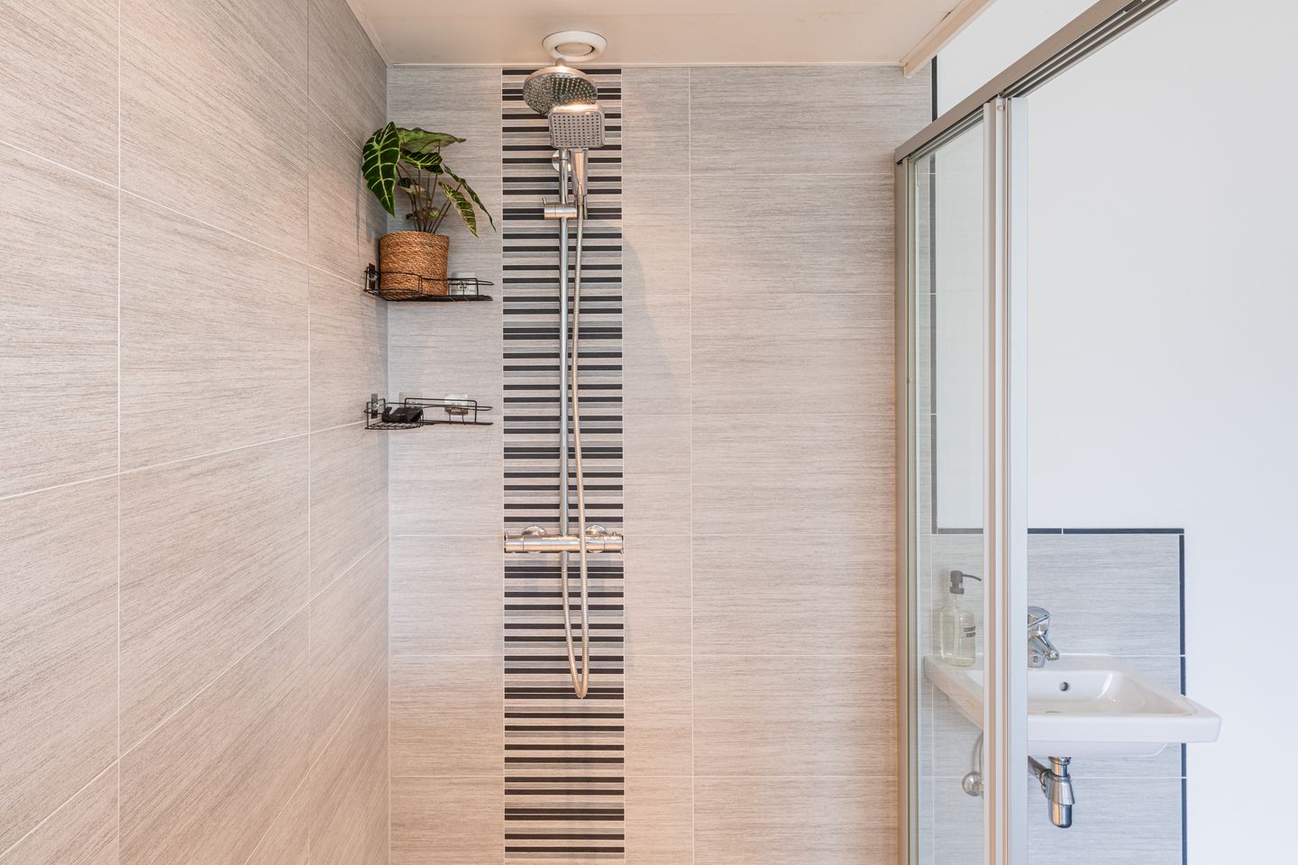 Photo 29 of Cordell Hullplaats 337