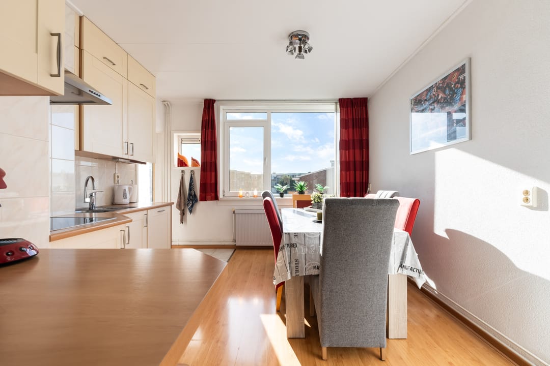 Photo 16 of Dr. Ir. Lelystraat 25