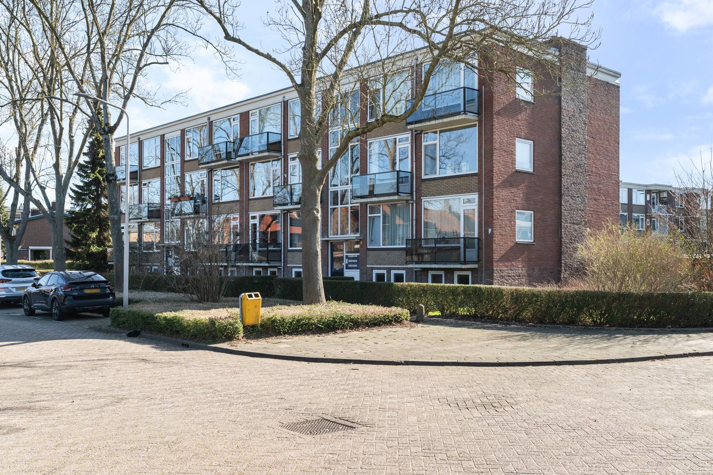 Photo 35 of Dr. Ir. Lelystraat 25