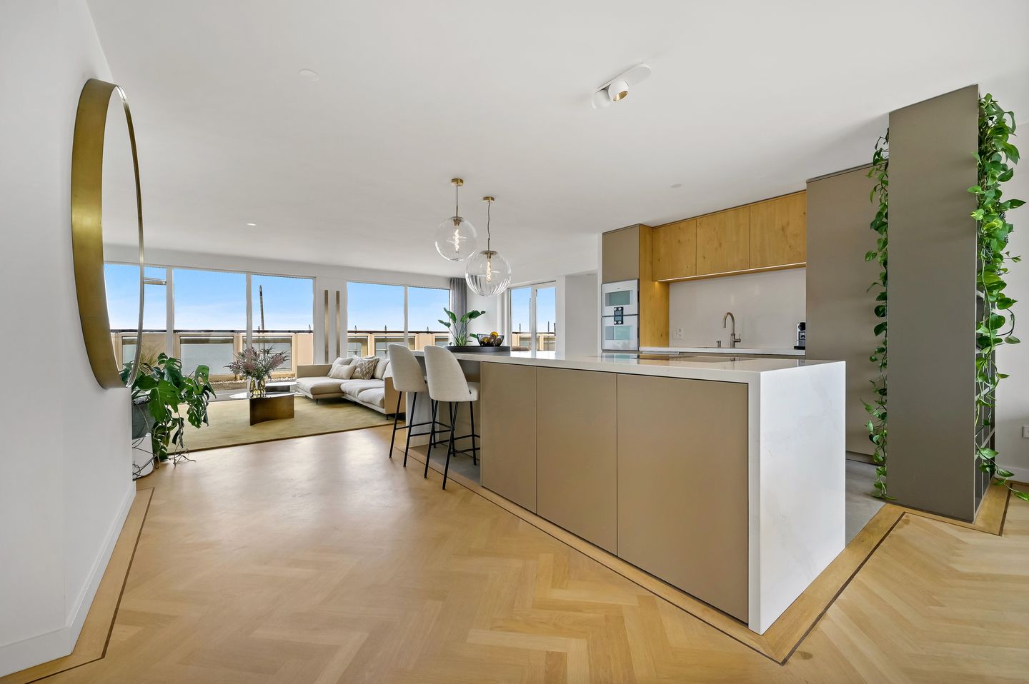 Photo 14 of Zeekant 50-M