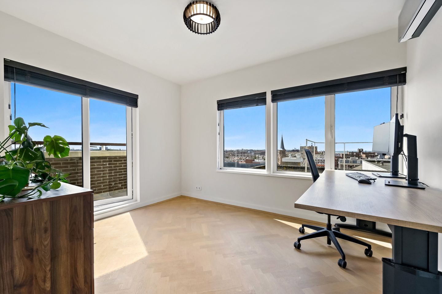 Photo 25 of Zeekant 50-M