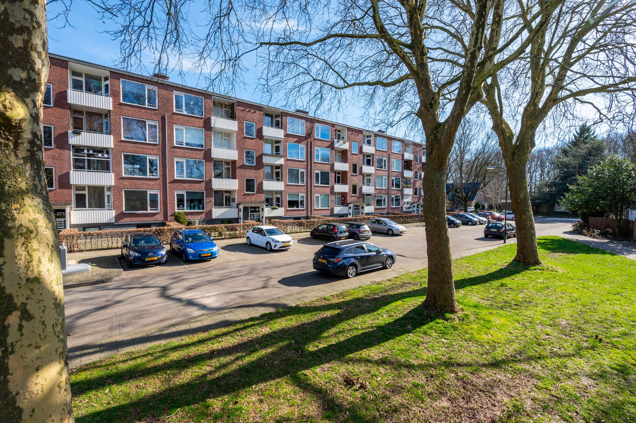 Photo 21 of Lekstraat 279