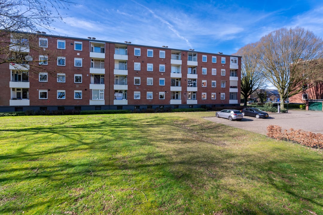 Photo 22 of Lekstraat 279