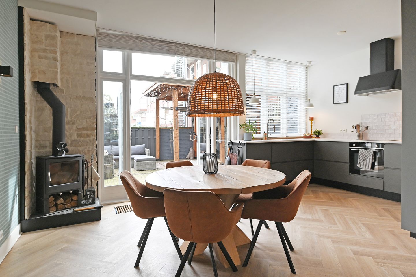 Foto 19 van Dirk Hoogenraadstraat 143