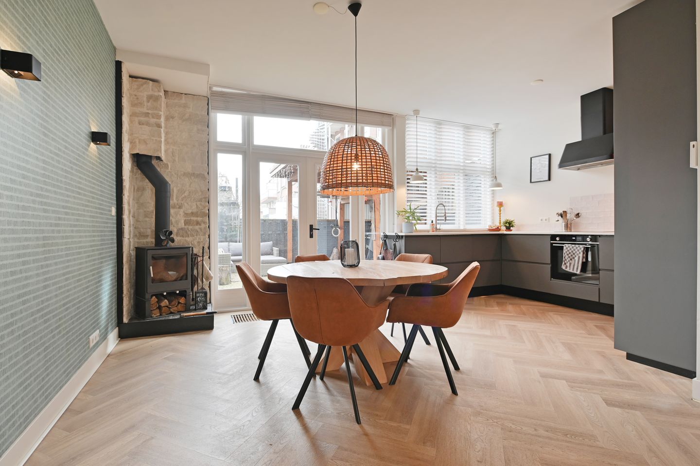 Foto 20 van Dirk Hoogenraadstraat 143