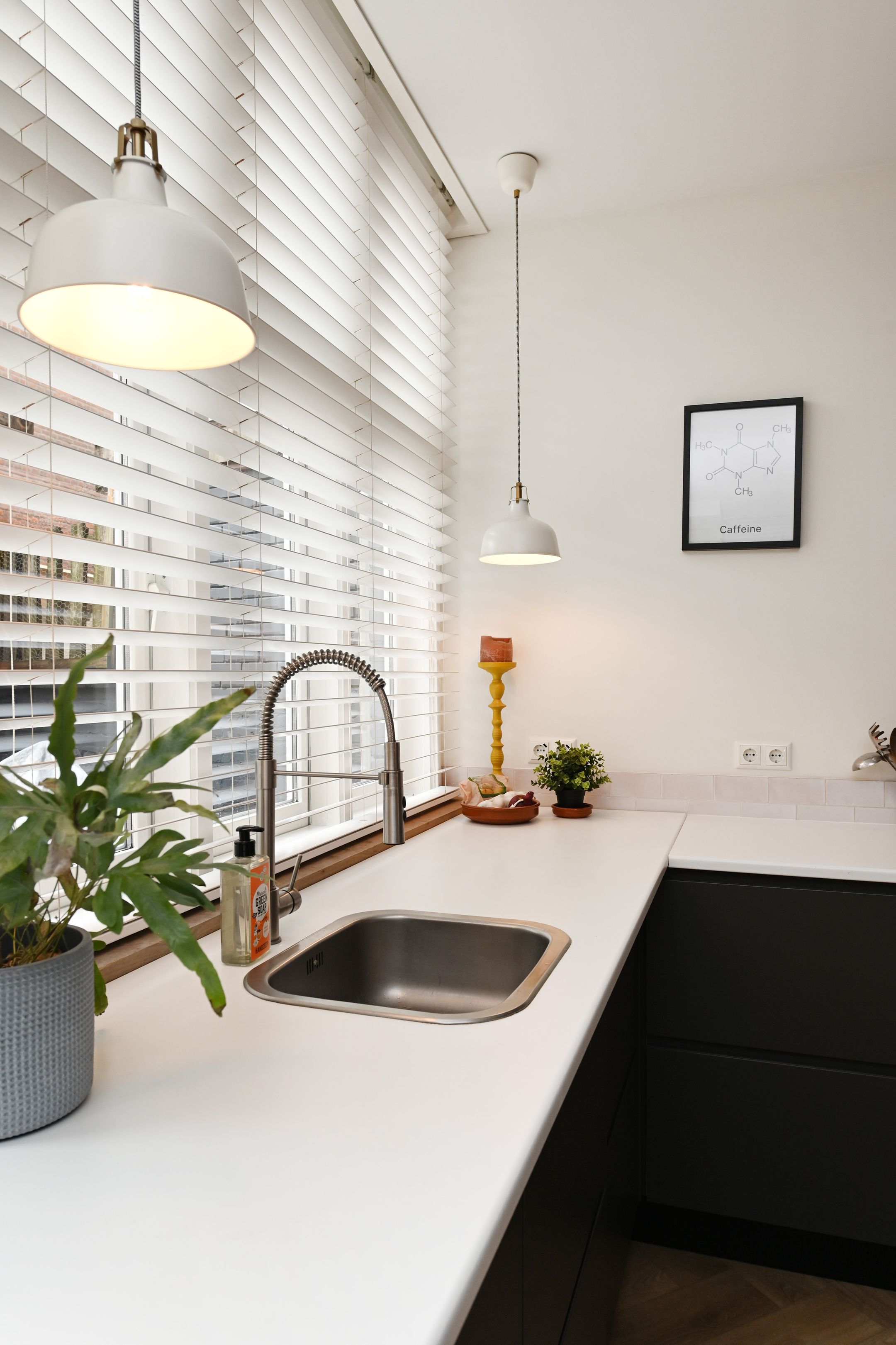 Foto 27 van Dirk Hoogenraadstraat 143